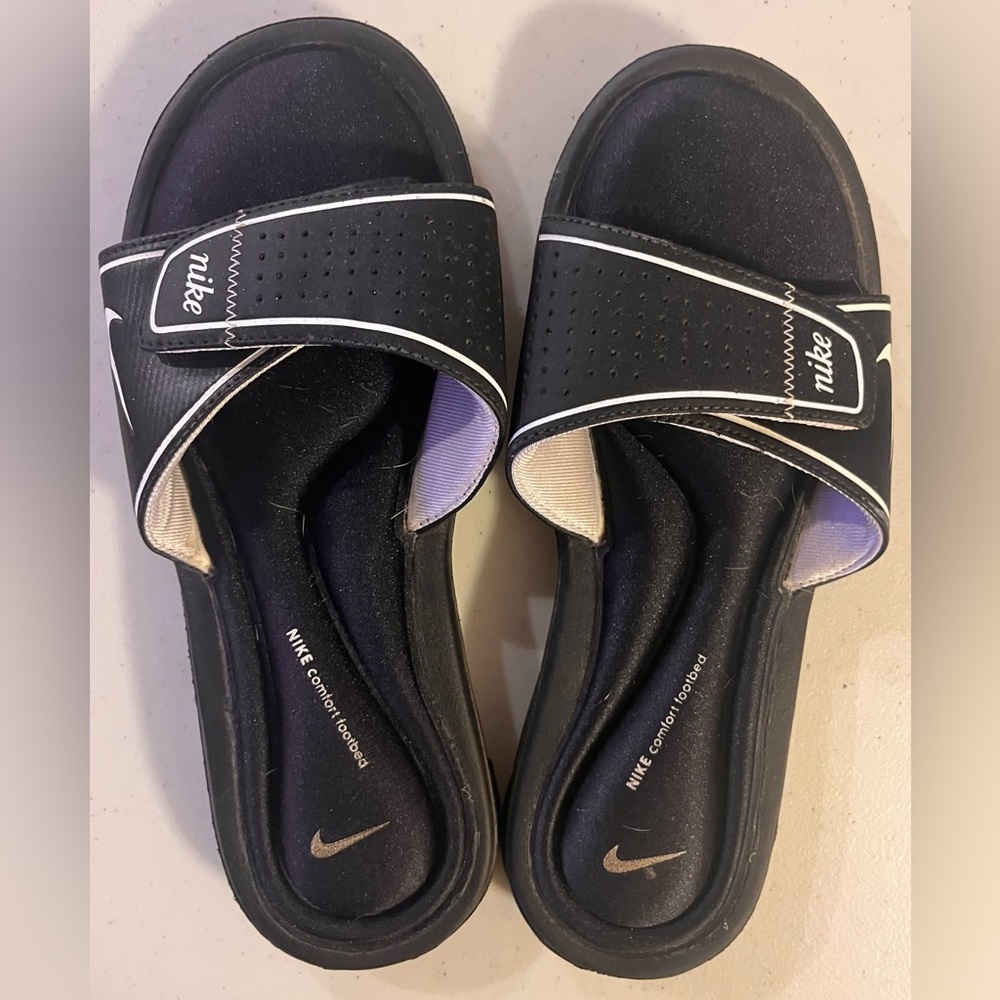 Nike Women's Comfort Slide Sandals size 8
